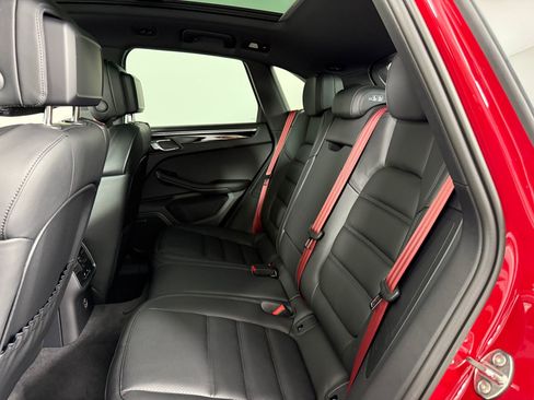 New 2026 Porsche Macan S image 16