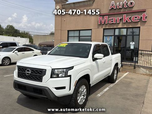 Used 2022 Nissan Frontier SV AWD/4WD image 1