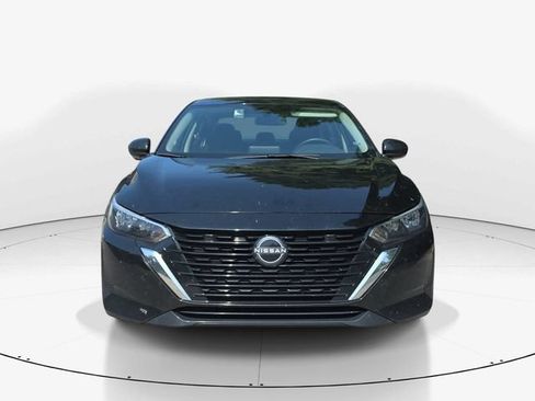 Used 2025 Nissan Sentra SV FWD image 11