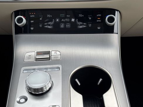 New 2026 Genesis GV70 2.5T Advanced AWD/4WD image 11