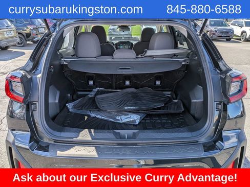 Used 2024 Subaru Crosstrek 2.0i image 5