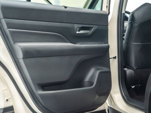 Used 2024 Toyota Grand Highlander AWD image 45