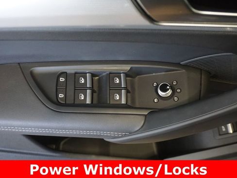 Used 2024 Audi Q5 2.0T Prestige w/ Prestige Package image 6