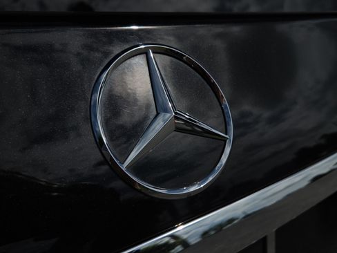 Certified 2024 Mercedes-Benz GLS 450 4MATIC image 36