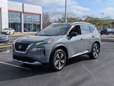 Used 2022 Nissan Rogue Platinum w/ Head-Up Display Package image 4