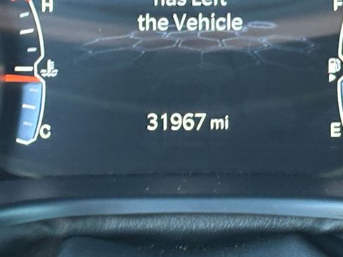 Used 2025 Jeep Compass Limited image 41