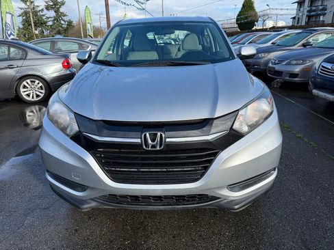 Used 2016 Honda HR-V LX image 8