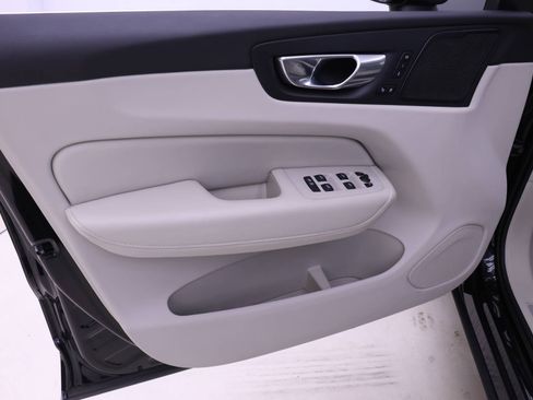 Certified 2022 Volvo XC60 B6 Inscription w/ Advanced Package image 15