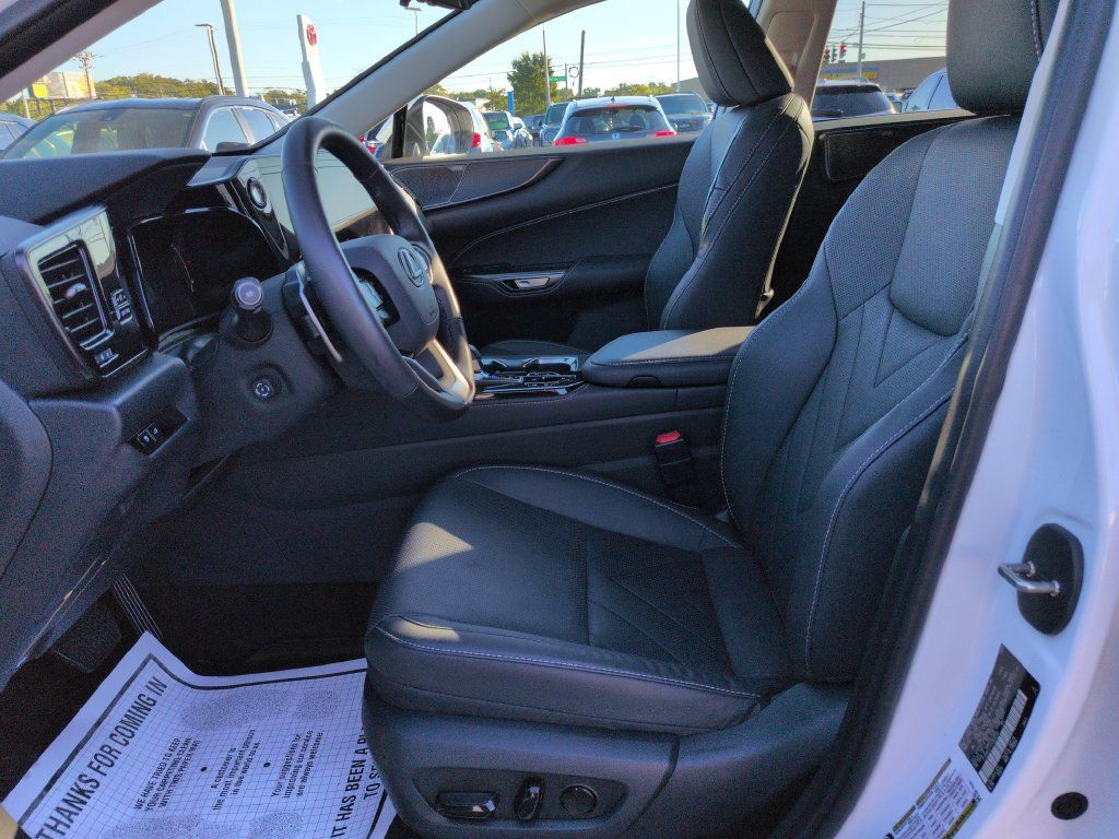 Used 2026 Lexus NX 350 AWD w/ Accessory Package (2T) image 9
