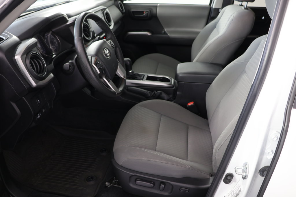 Used 2023 Toyota Tacoma SR5 AWD/4WD image 18