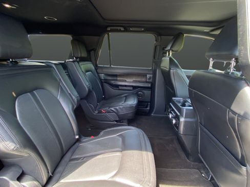 Used 2021 Ford Expedition Max Limited AWD/4WD image 26