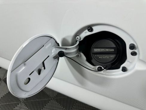 Used 2025 Chevrolet Express 2500 Extended w/ Communications Package image 5