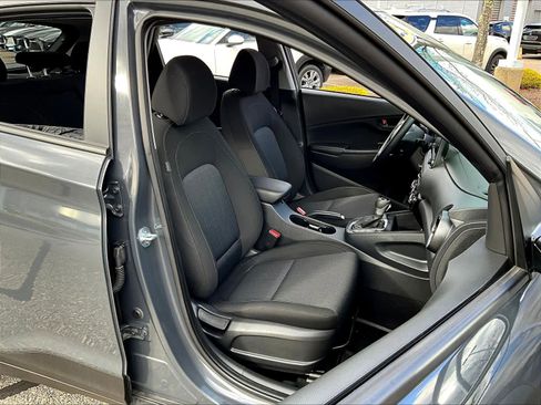 Used 2023 Hyundai Kona SEL w/ Cargo Package image 11