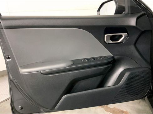 Used 2025 Kia K4 FWD image 24