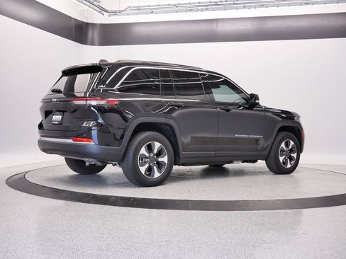 Used 2024 Jeep Grand Cherokee Limited 4xe image 50