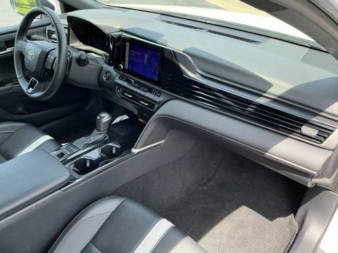 Used 2025 Toyota Camry SE w/ Convenience Package AWD/4WD image 20