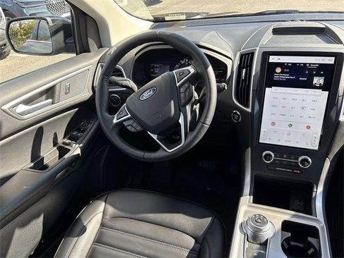 Certified 2024 Ford Edge SEL w/ Convenience Package image 15