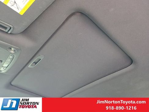 Used 2023 Nissan Armada Platinum w/ Captain's Chairs Package AWD/4WD image 27