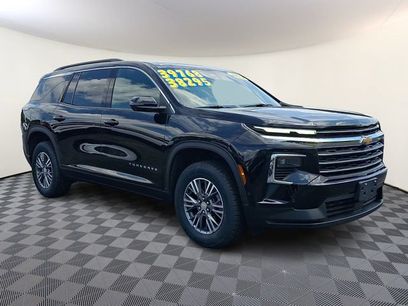 Used 2024 Chevrolet Traverse LT w/ Enhanced Driving Package