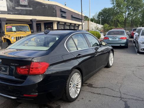 Used 2013 BMW 328i xDrive Sedan AWD/4WD image 12