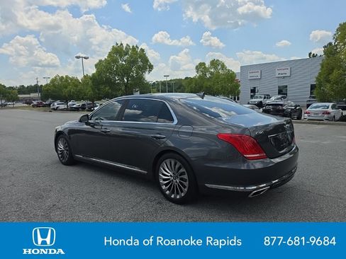 Used 2017 Genesis G90 5.0 Ultimate RWD image 3