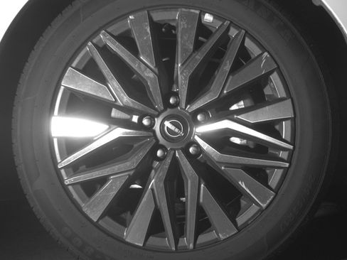 Used 2025 Nissan Altima 2.5 SV image 13