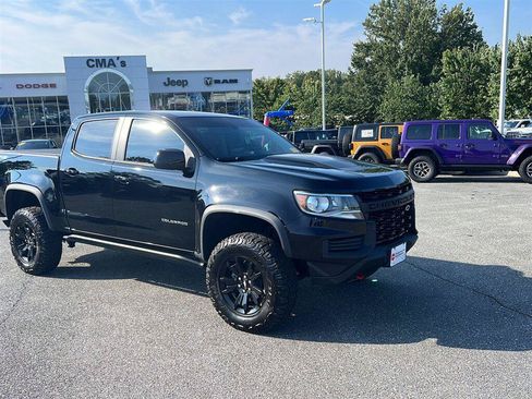 Used 2022 Chevrolet Colorado ZR2 w/ ZR2 Midnight Special Edition AWD/4WD image 8