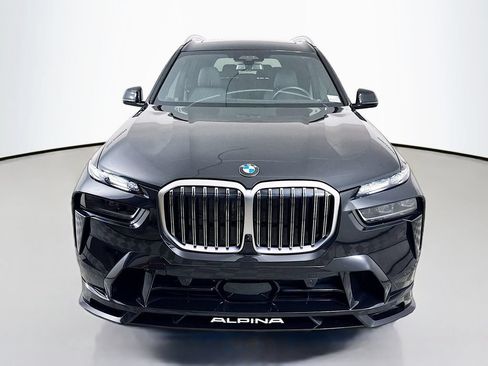 Used 2024 BMW ALPINA XB7 AWD/4WD image 2
