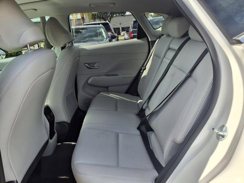 Used 2024 Hyundai Kona Limited AWD/4WD image 18
