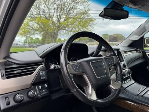 Used 2016 GMC Yukon Denali w/ Open Road Package AWD/4WD image 22