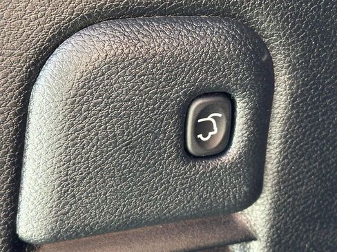 Used 2018 Jeep Grand Cherokee Limited image 8