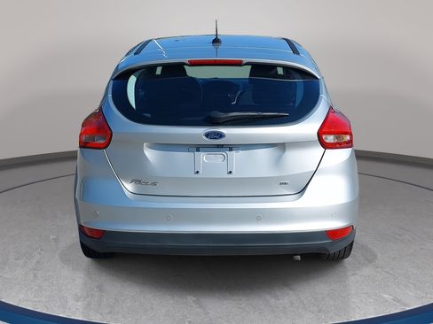 Used 2016 Ford Focus SE w/ Reverse Sensing Package FWD image 6