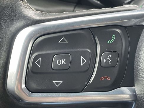 Used 2022 Jeep Wrangler Unlimited Sahara w/ Cold Weather Group image 9