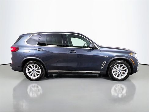 Used 2022 BMW X5 xDrive45e w/ Executive Package image 8