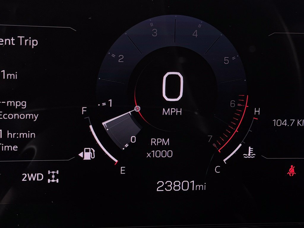 Used 2025 GMC Yukon XL Denali AWD/4WD image 20