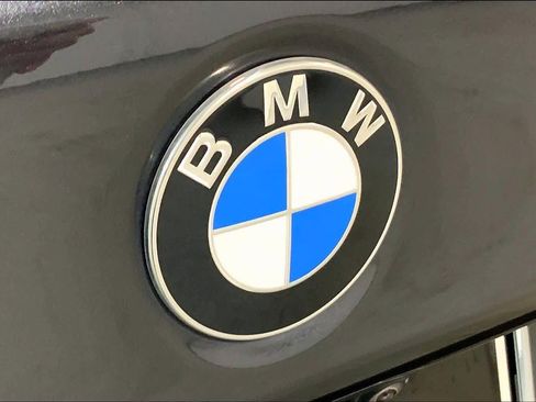 Used 2019 BMW 530i xDrive w/ Executive Package image 29