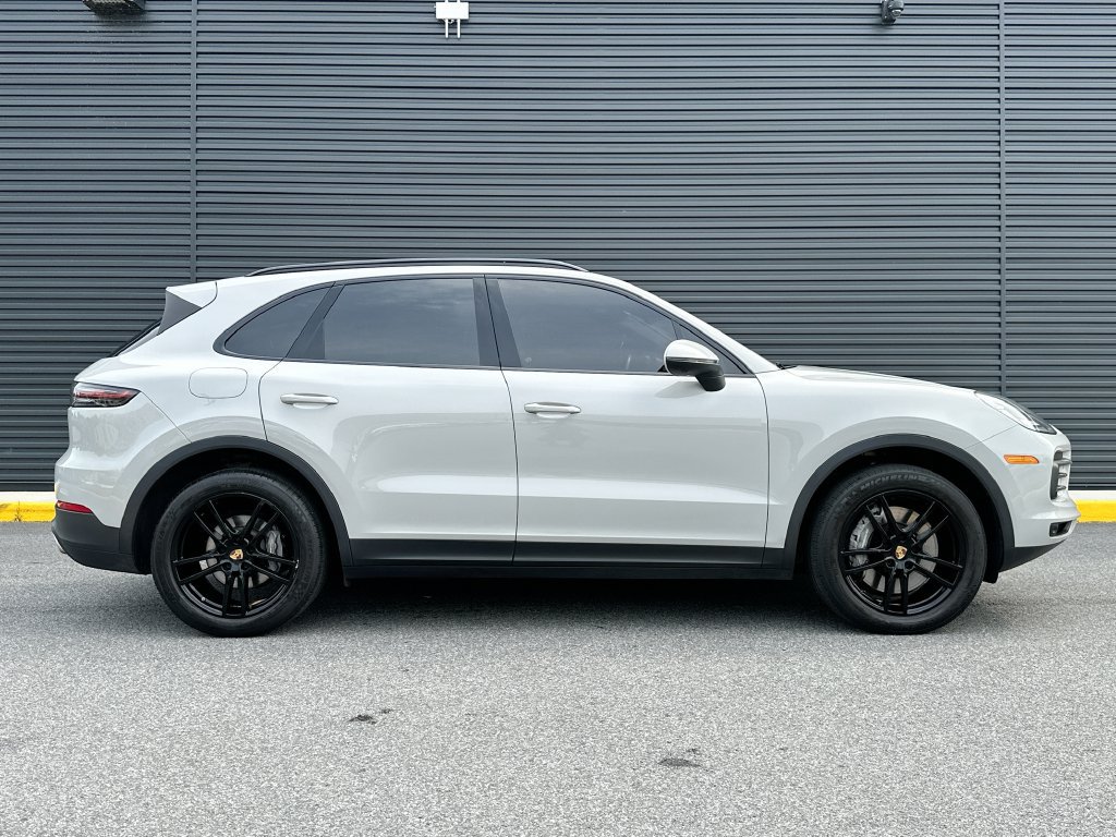 Certified 2023 Porsche Cayenne AWD/4WD image 8