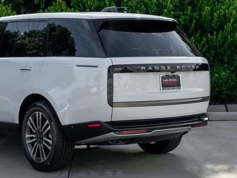 New 2026 Land Rover Range Rover Long Wheelbase SE AWD/4WD image 15