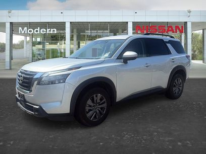 Certified 2024 Nissan Pathfinder SV