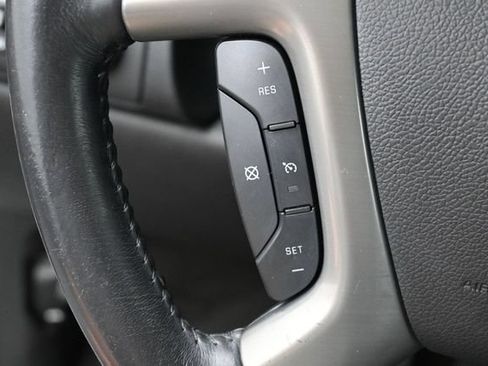 Used 2014 Chevrolet Suburban LT AWD/4WD image 18