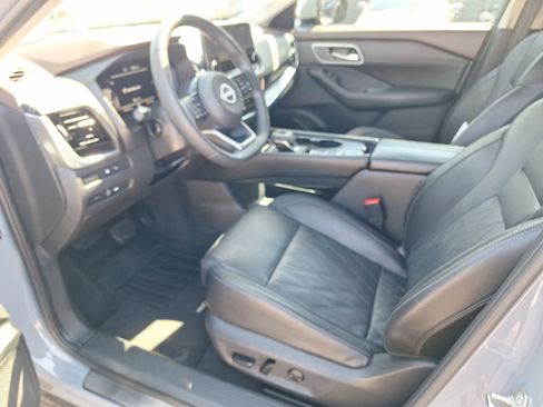 Used 2023 Nissan Rogue Platinum w/ Platinum Premium Package FWD image 14