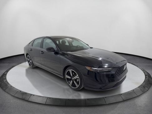 Used 2026 Honda Accord SE image 3