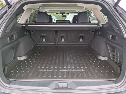 Certified 2025 Subaru Outback Limited image 13