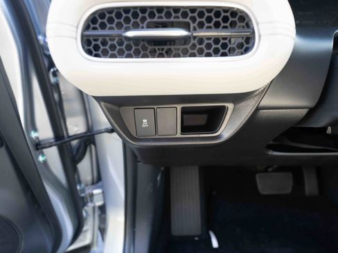 New 2026 Honda HR-V EX-L image 11