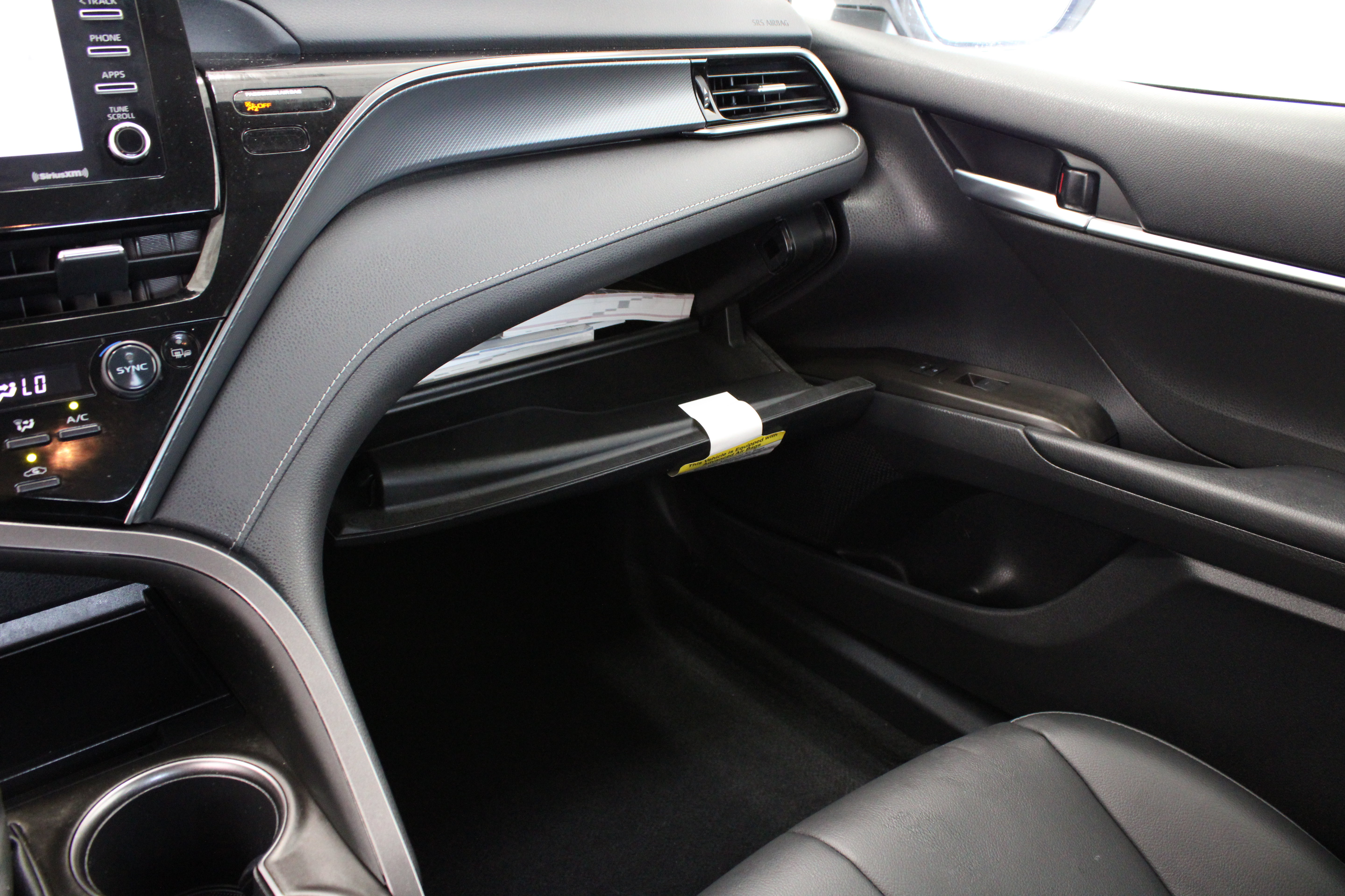 Used 2023 Toyota Camry SE FWD image 21