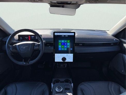 Used 2021 Ford Mustang Mach-E Premium image 18