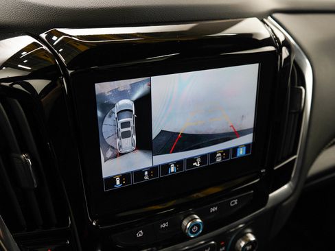 Used 2023 Chevrolet Traverse LT w/ LT Premium Package AWD/4WD image 23