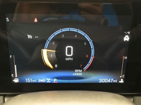 Used 2025 Chevrolet TrailBlazer LT AWD/4WD image 38