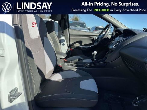 Used 2018 Ford Focus ST FWD image 12
