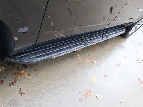 New 2025 Chevrolet Suburban Premier w/ Sun And Tow Package image 39